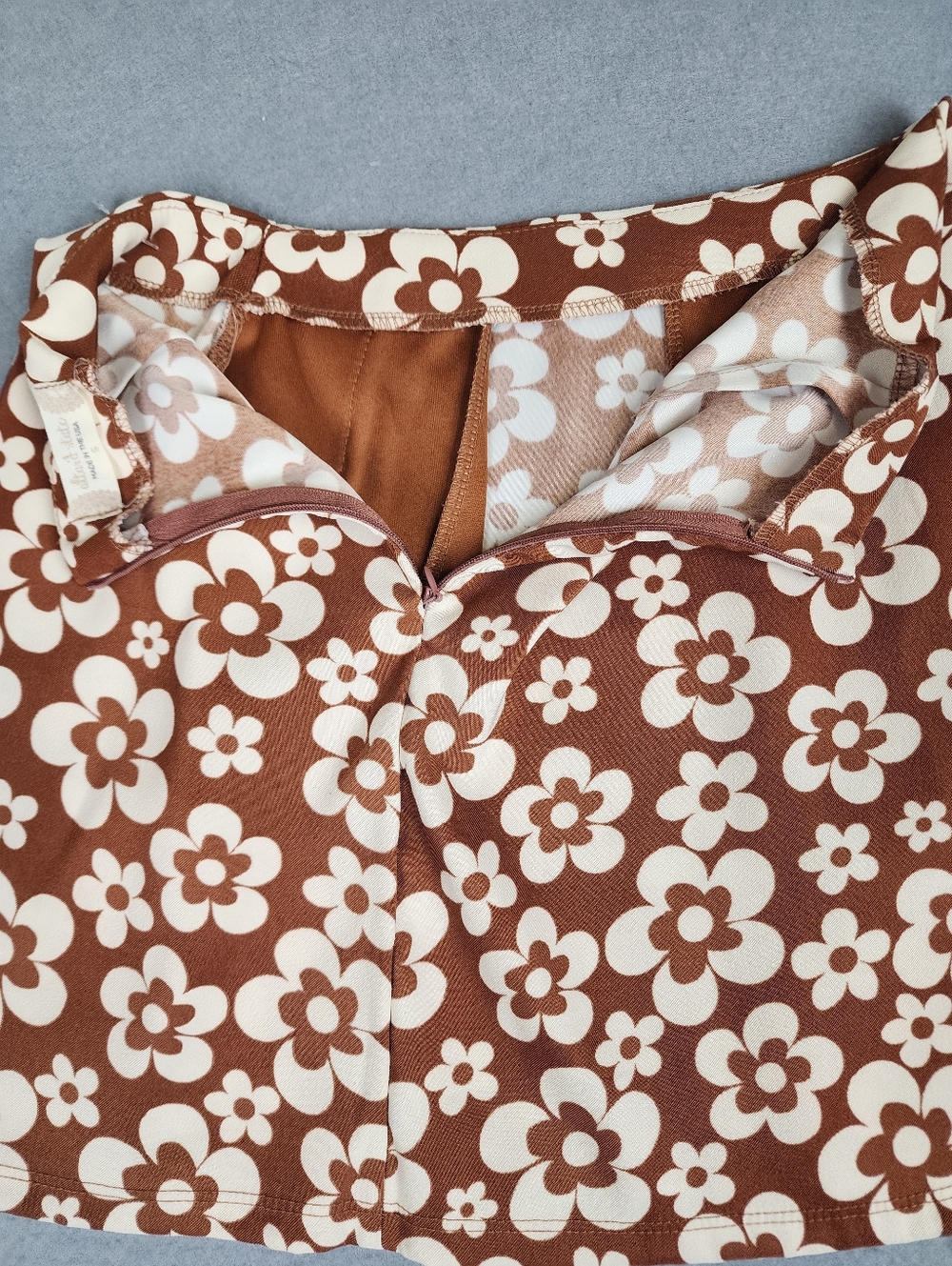 Altar'd State Brown & Cream Floral A-Line Mini Skirt Retro Style Small - Picture 5 of 10